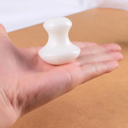 Vista 8 de Uonlytech 2 herramientas faciales Gua Sha, cuarzo de jade blanco, rodillos Gua Sha, herramienta de masaje para mujeres, spa en casa