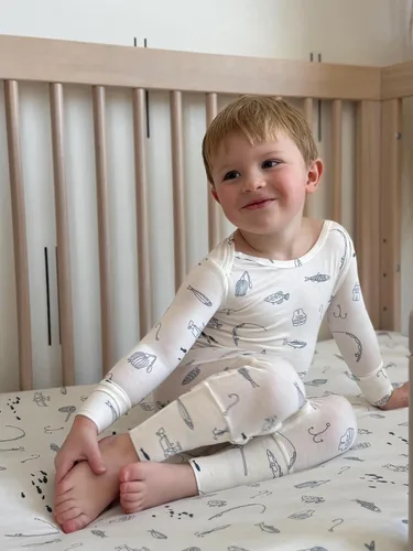 Vista 39 de GUNAMUNA Pijama unisex convertible ultrasuave para bebé, mameluco con cremallera para pañales, recién nacido a 24 meses