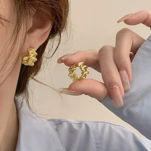 Vista 2 de 14K Gold Plated Hoop Earrings for Women, Trendy Twisted Rope Chunky Gold Hoop Earrings Cuff Lightweight Hypoallergenic Jewelry for Teen Girls Gifts