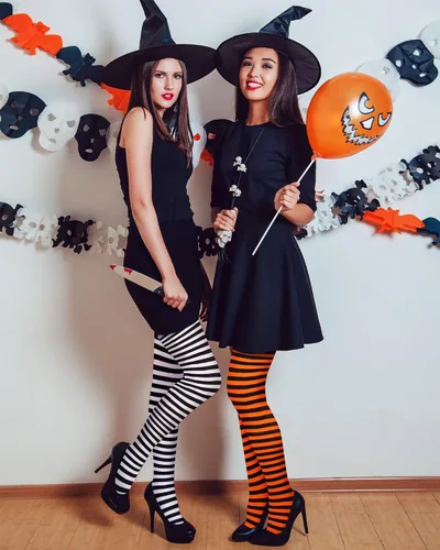 Vista 5 de 6 medias de rayas cómodas para mujer, medias de Halloween a rayas para niñas, disfraz de Halloween