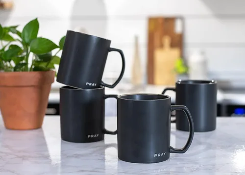 Vista 6 de Lighthouse Christian Products Simply Yours Pray - Taza de café de cerámica de 18 onzas, paquete de 4, color negro medianoche
