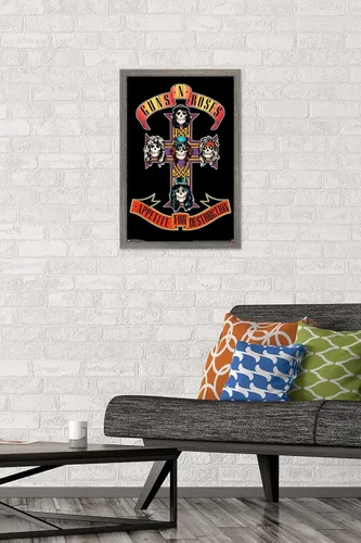 Vista 2 de Trends International Guns N' Roses - Póster de pared con cruz, 14.725 x 22.375 pulgadas, versión con marco de madera tipo granero Versión enmarcada