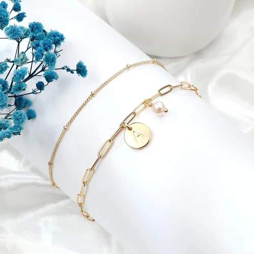 Vista 6 de Pulseras con inicial de oro para mujer, chapado en oro de 14 quilates, pulsera con inicial de letra, ajustable, con eslabones en capas, pulsera