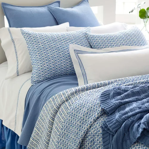 Vista 18 de Pine Cone Hill Tyler - Funda de almohada acolchada índigo, tamaño estándar, patrón gráfico azul
