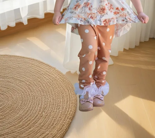 Vista 5 de 2 pares de calcetines con volantes de encaje doble para niñas, calcetines de encaje blanco princesa para niñas pequeñas