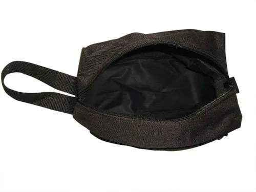 Vista 3 de Neceser tiene bolsillo frontal, bolsa de afeitar, kit de viaje cosmético fabricado en Estados Unidos. Negro