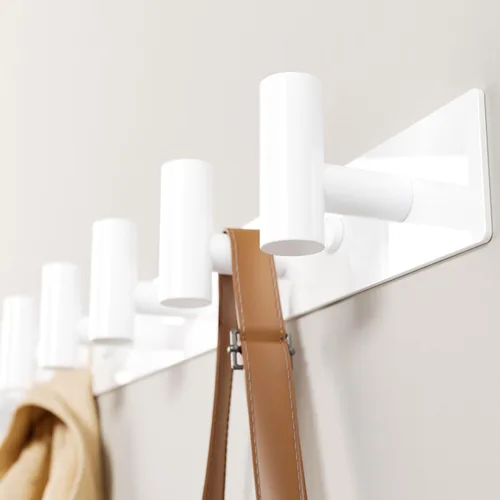 Vista 8 de GWAAZXGZ Perchero negro montado en la pared, 5 clavijas en forma de T para sombreros, bolsas y toallas, riel de metal resistente para entrada, baño
