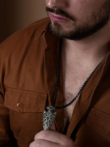 Vista 7 de HAQUIL Joyería vikinga collar con colgante de talismán vikingo de acero inoxidable de hierro forjado antiguo regalo de joyería vikinga para hombres