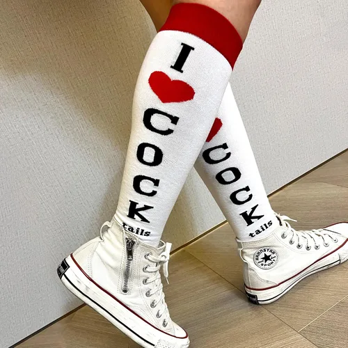 Vista 7 de Bibalabili Calcetines divertidos "I Love Cocktails" para rodillas, calcetines de tubo para fiesta, regalos de broma para Navidad, regalos