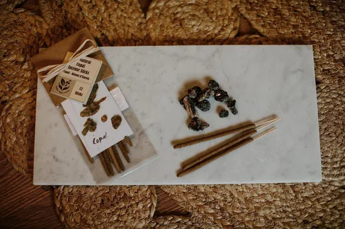 Vista 8 de 12 Copal Incense Sticks - All-Natural, Organic, Hand-Rolled