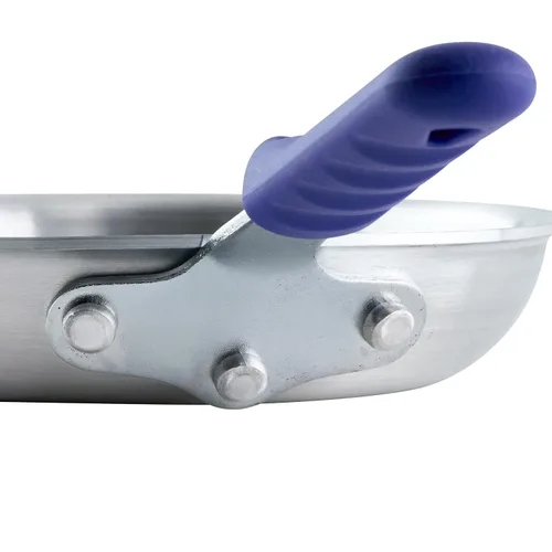 Vista 4 de Winware - Sartén de aluminio de 7 pulgadas con funda de silicona