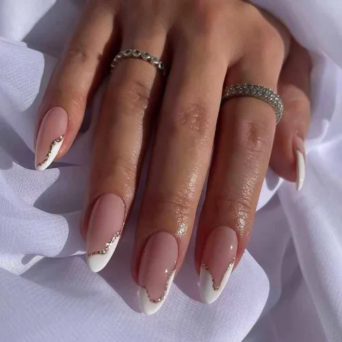 Vista 23 de RikView uñas postizas blancas en forma de almendra de longitud media, uñas adhesivas naturales, uñas en relieve con diseño de margarita