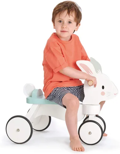 Vista 2 de Tender Leaf Toys - Carrera de conejo - Bicicleta temática de conejo de cuatro ruedas de madera con anillo de goma y mango - Desarrollo temprano