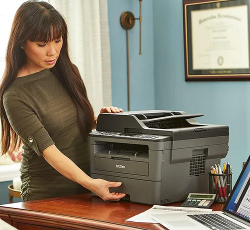 Vista 8 de Brother MFC L26 Series Impresora láser compacta monocromática todo en uno, impresión dúplex automática, 250 hojas, inalámbrica, impresión móvil
