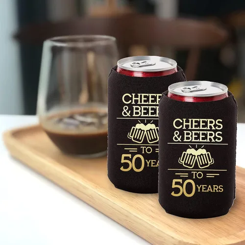 Vista 5 de Juego de 12 enfriadores de latas de Cheers and Beers to 50 Years - Decoraciones de cumpleaños número 50 en negro y dorado y recuerdos de fiesta