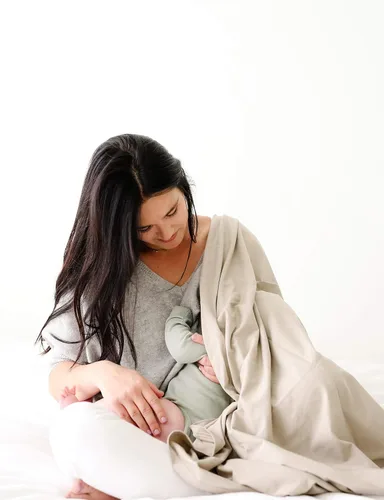 Vista 4 de Snuggle me Swaddle Manta de algodón orgánico, elástico suave, 47 x 47 pulgadas