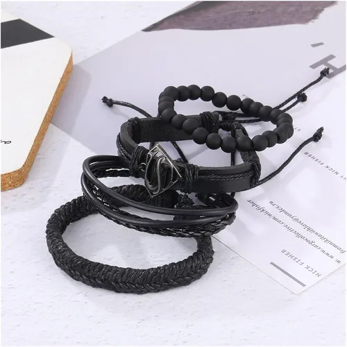 Vista 3 de Pulsera de cuentas vintage para hombre, pulsera de cuero triángulo hueco de moda, pulsera multicapa ancha envuelta para hombres