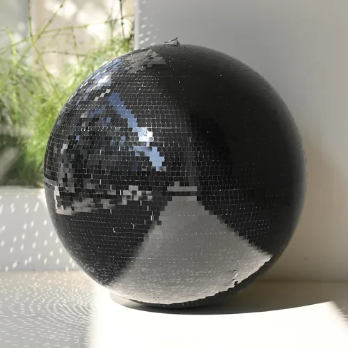 Vista 26 de Yescom Juego de 8 bolas de discoteca de 7/12/16/20/24 pulgadas, bolas de espejo surtidas, decoración de vidrio para colgar para fiestas de los años