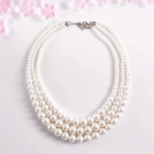 Vista 4 de Daimay Gargantilla de perlas de imitación, collar de perlas multicapa, collar de perlas de varias hebras, gargantilla de novia para boda, fiesta