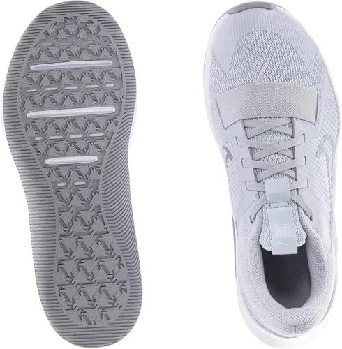 Vista 4 de Nike MC Trainer II para mujer, platino puroplateado metálico, blanco, 8