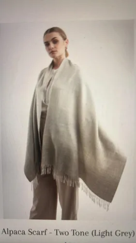 Vista 2 de thread + butter Bufanda de alpaca 100% bebé Lujo Suave Elegante Hipoalergénicocontemporáneo