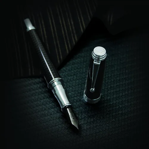 Vista 2 de Monteverde Pluma estilográfica Invincia Deluxe cromada, punta ancha (MV41291 B NIB)