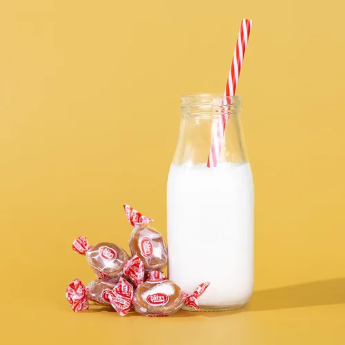 Vista 4 de Goetze's Dulces Cremas de Caramelo de Vainilla - Bolsa de 1 Libra (16 Onzas) - Fresco de la Fábrica Golosinas masticables de caramelo y crema