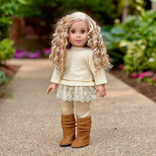 Vista 2 de DreamWorld Collections - Melodía romántica - Conjunto de 3 piezas - Túnica, leggings y botas - Ropa para muñecas de 18 pulgadas (muñeca no incluida)