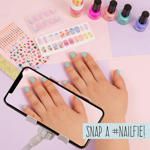 Vista 4 de STMT Self-Love Club D.I.Y. Nail Art Studio por Horizon Group USA, más de 10 elementos esenciales para manicura en casa, incluyendo esmaltes de uñas