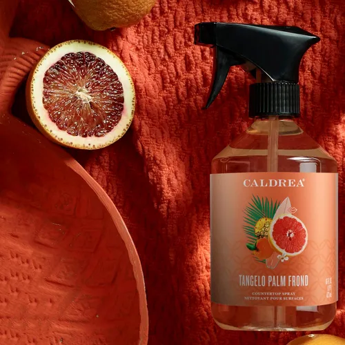 Vista 3 de Caldrea Limpiador en Spray para Encimeras Multisuperficie, Hecho con Extracto de Proteína Vegetal, Aroma Tangelo Palm Frond, 16 Oz