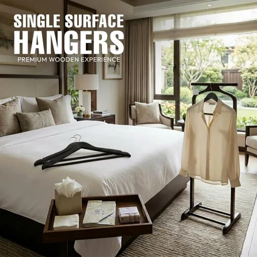 Vista 3 de Utopia Home Perchas de Madera Premium Paquete de 30 – Percha de Abrigo Duradera y Delgada – Percha para Trajes con Gancho Giratorio de 360 Grados