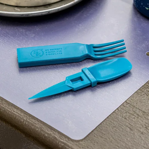 Vista 5 de ASR Outdoor Utensilios de plástico portátiles 3 en 1, accesorios de camping, color azul