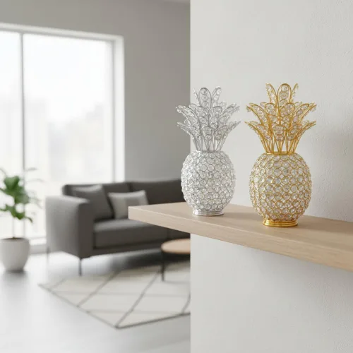 Vista 6 de Modern Day Accents - Portavelas de piña de cristal de piña - Escultura decorativa de cristal y metal hecha a mano en acabado plateado niquelado