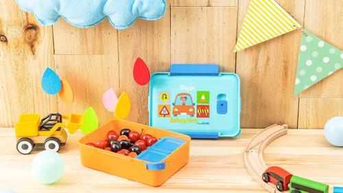 Vista 9 de Zak Designs Blippi Caja Bento de plástico reutilizable con sello a prueba de fugas, asa de transporte, ventilación de vapor para microondas