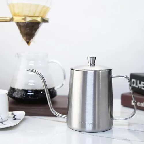 Vista 5 de Easyworkz Gage - Hervidor de café de cuello de cisne para verter sobre 20 onzas con termómetro de acero inoxidable con boquilla larga y estrecha