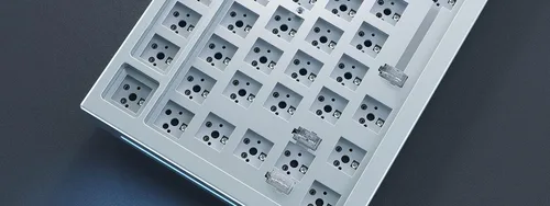 Vista 8 de Glorious Gaming - Teclado personalizado GMMK PRO Barebones (ANSI USA) compacto 75% teclado con perilla, aluminio blanco, kit de teclado mecánico