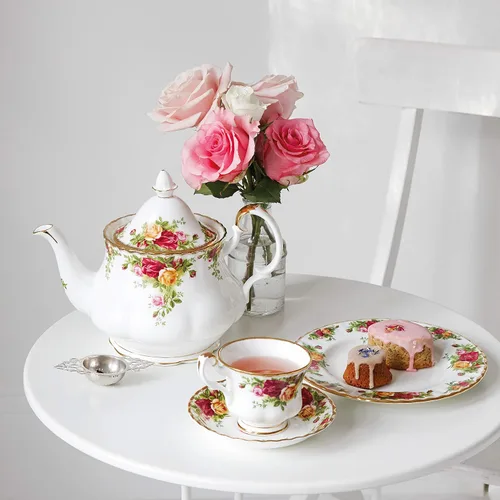 Vista 2 de Royal Albert Old Country Roses - Taza, diseño de rosas