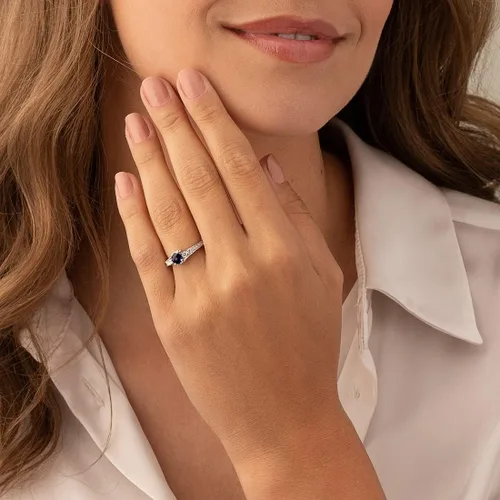 Vista 2 de Peora Anillo de plata de ley 925 con zafiro azul para mujer, diseño de solsticio encantador, 0.75 quilates, redondo, 0.197in, tamaños 5 a 9, Metal