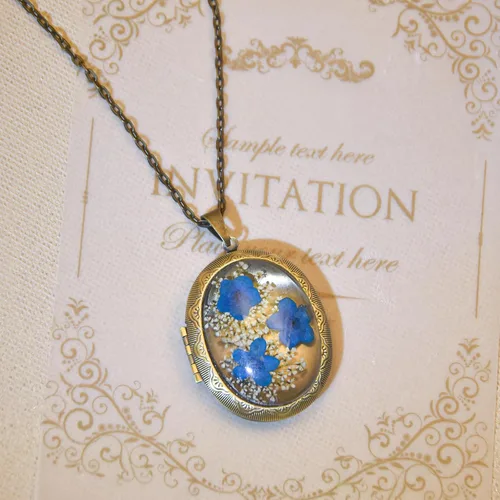 Vista 89 de Collar de flores silvestres prensadas con encaje de Forget-Me-Not y Queen Anne Collar de flores prensadas de oro Collares hechos a mano