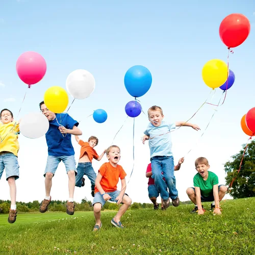 Vista 6 de Globos blancos mate – 100 globos de látex de 12 pulgadas, kit de arco de cumpleaños y guirnalda, decoraciones de fiesta de arcoíris