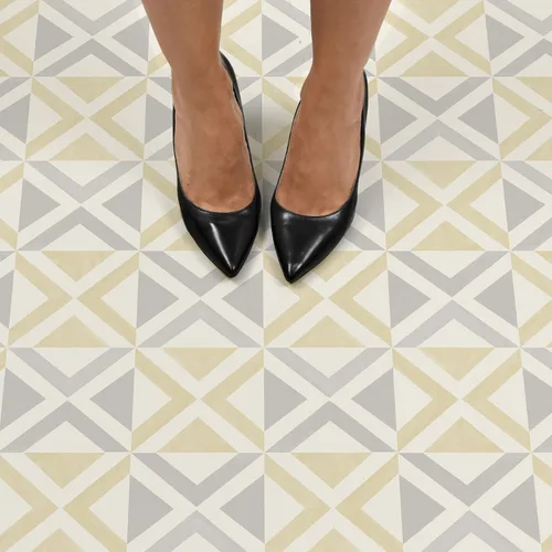 Vista 7 de FloorPops Isosceles - Azulejos para despegar y pegar, blancos y blanquecinos