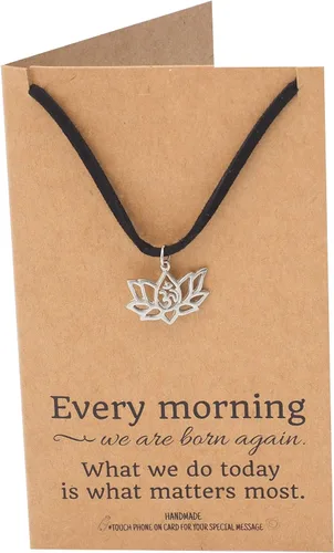Vista 2 de Quan Jewelry Collar con colgante de flor de loto de yoga con símbolo Om, ideas de regalos de feliz cumpleaños para mamá, hija, mujeres con cita