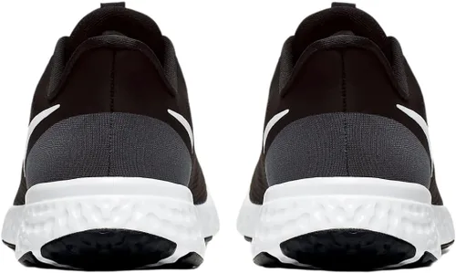Vista 4 de Nike Revolution 5 Tenis de correr para mujer