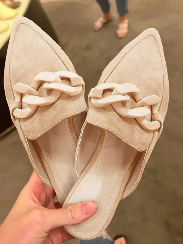 Vista 6 de Juliet Holy Mocasines planos para mujer, con puntera puntiaguda, sin espalda, sin cordones, con cadena de metal
