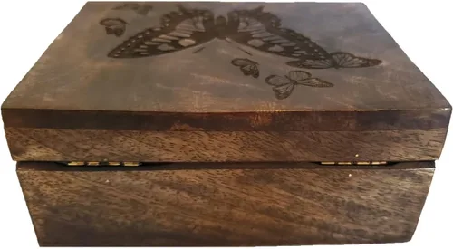 Vista 4 de Joyero de mariposa grabado, hermosa caja de recuerdo Caja de almacenamiento de aretes y collares para niñas y mujeres Idea de regalo para el día