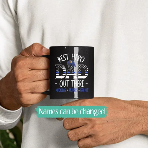 Vista 2 de Taza de café con texto en inglés "Best Hero Dad Out There", taza de té de felicitación personalizada para policía, regalo de policía de un compañero