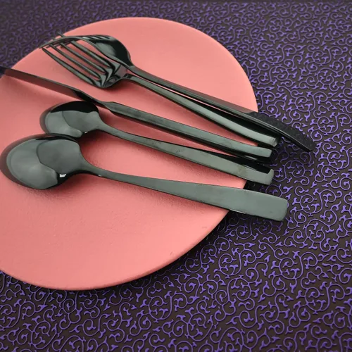 Vista 4 de Juego de cubiertos de mango grueso de 24 piezas, acero inoxidable 18/10 negro antiguo con cuchillo para carne, juego de cubiertos pulidos de espejo