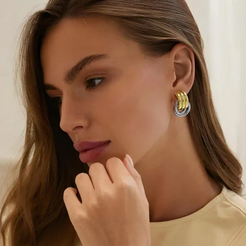 Vista 3 de Aretes gruesos de nudo dorado para mujer, aretes de eslabones largos con diseño geométrico de oro y plata