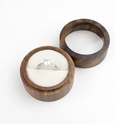 Vista 3 de Caja redonda de madera para propuesta de compromiso caja de anillos de tapa transparente para propuestas caja de compromiso de boda terciopelo blanco