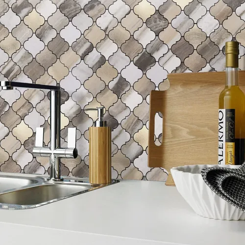 Vista 8 de STICKGOO Azulejo árabesco para salpicaduras de pelar y pegar, para salpicaduras de cocina y baño, grano de madera dorada con aspecto de mármol, PVC